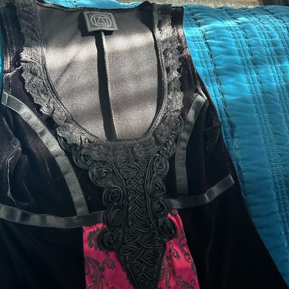 Vintage Cykxtees dress - Picture 3 of 7